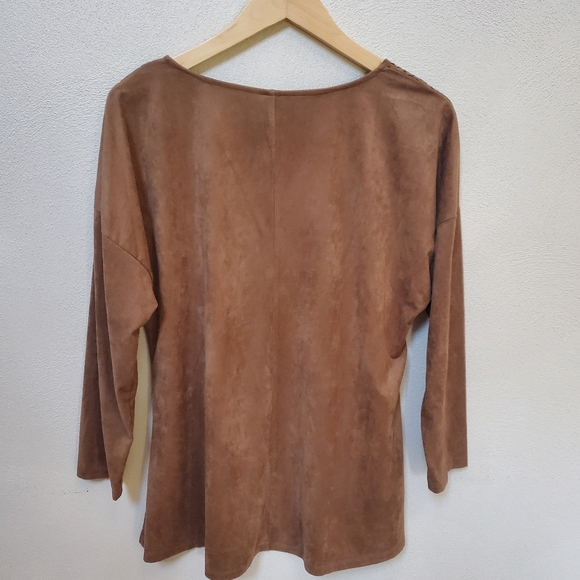 Ny collection tan brown faux suede perforated cutout tunic top fall shirt small - Picture 5 of 15